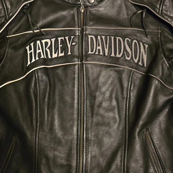 Women's Harley-Davidson Black Leather Jacket With Reflective Logos - Picture 10 of 12